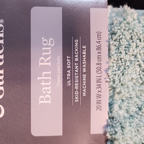 Better Homes and Gardens bath rugs - Picture 4 of 4